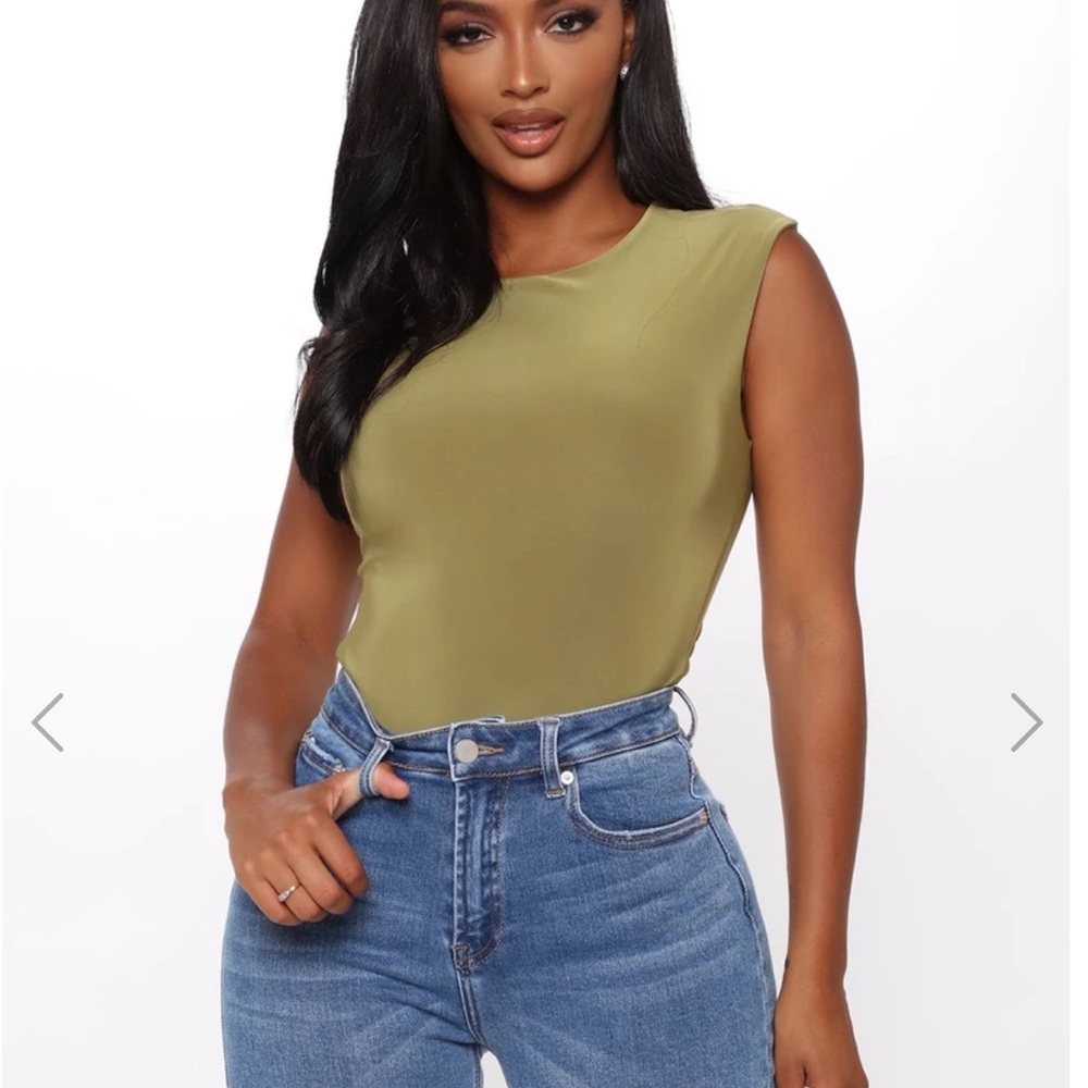 Fashion nova sleeveless bodysuit